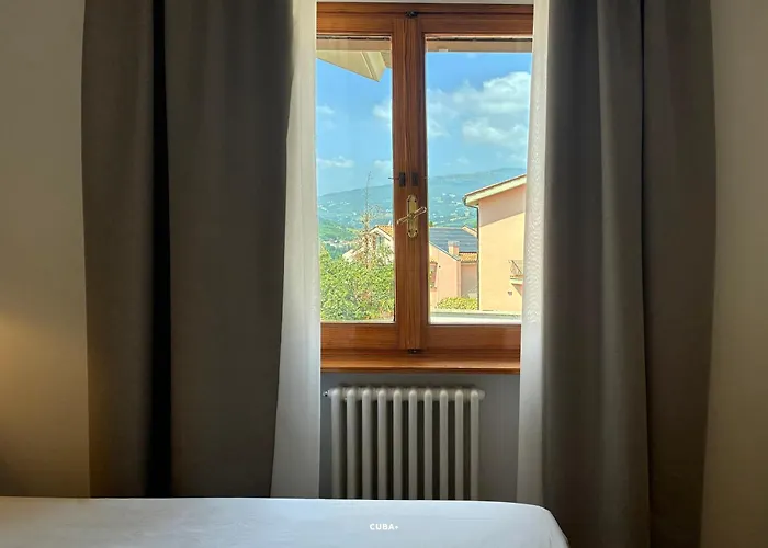 فندق مبيت وإفطار Radici تيرامو