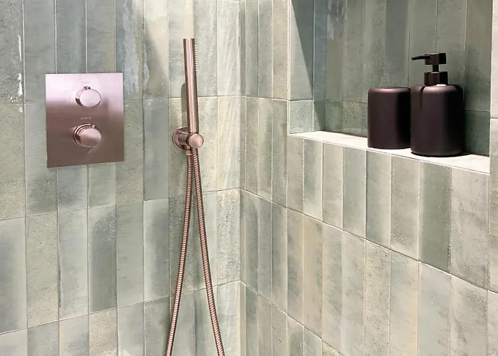 Radici 3* تيرامو